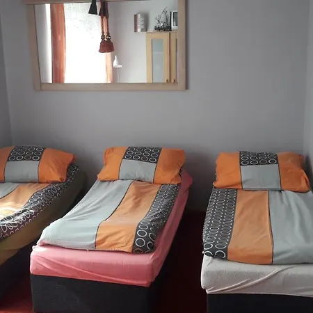 Maria Δωμάτια σε οικογενειακή κατοικία